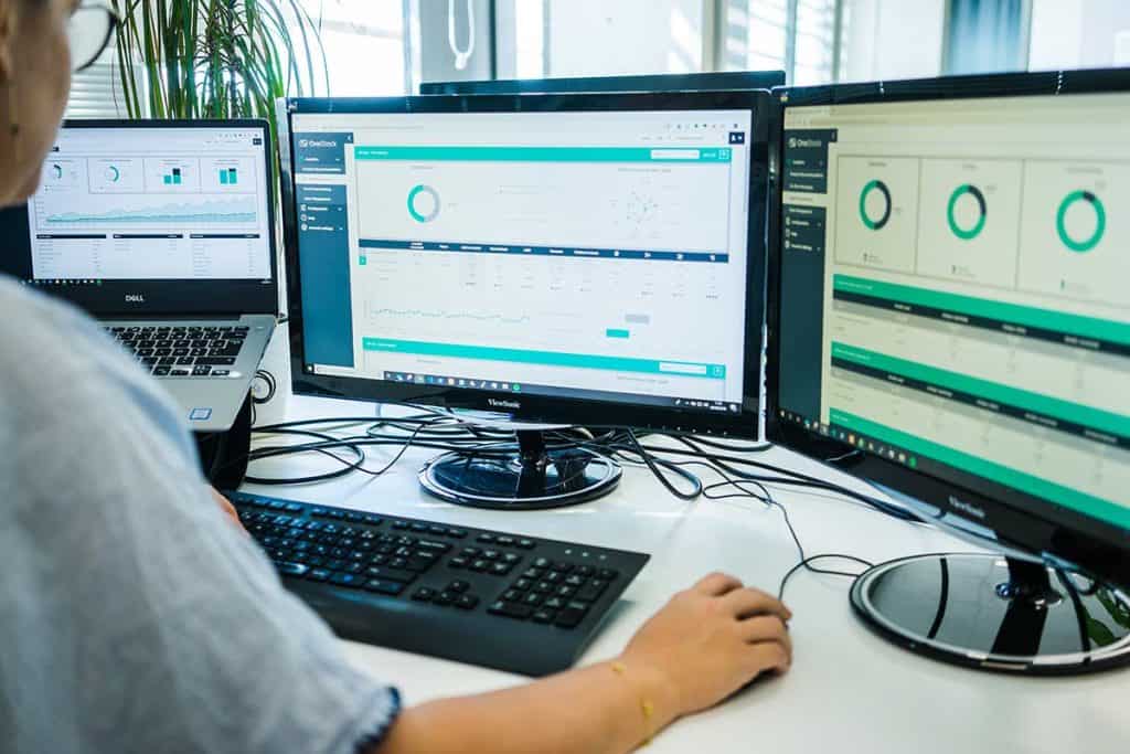 Chart displaying stock management system metrics